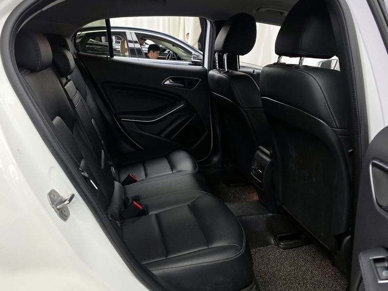 2019 Mercedes-Benz A-Class GLA220 photo 11