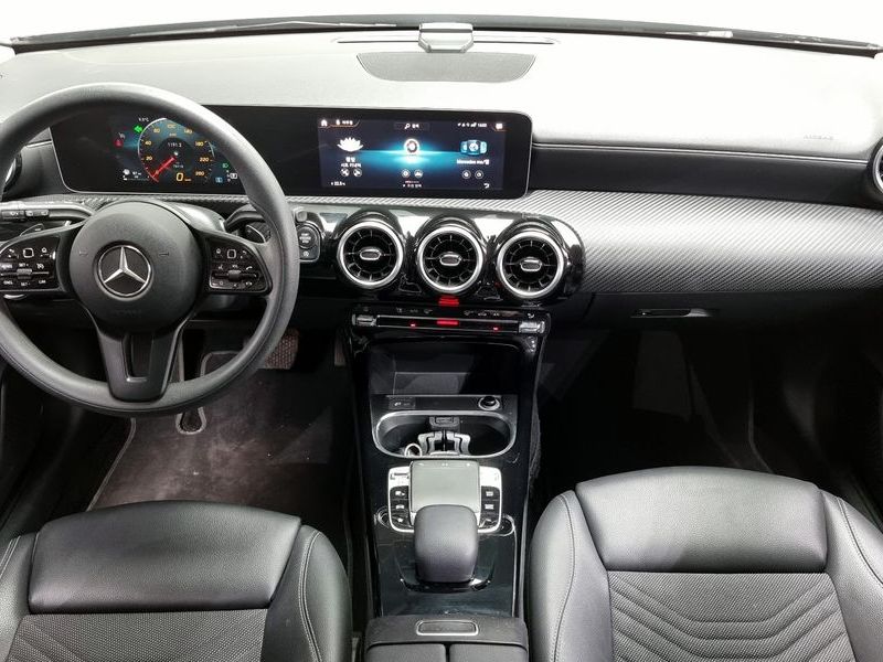 2019 Mercedes-Benz A-Class A220 Hatchback photo 7