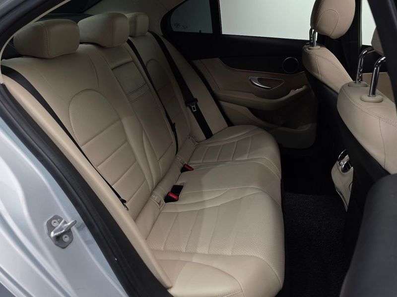 2019 Mercedes-Benz C-Class C220 d Avantgarde photo 12