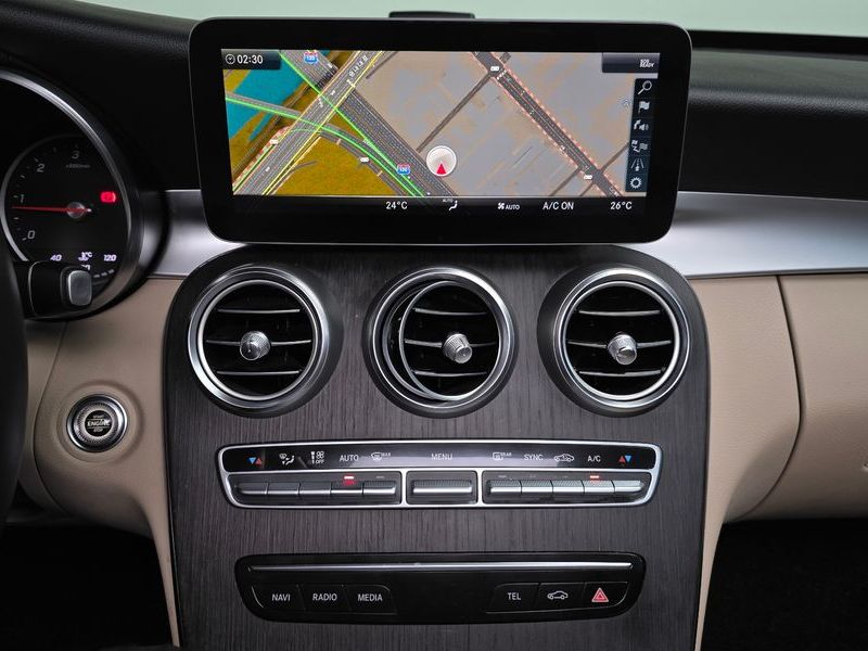 2019 Mercedes-Benz C-Class C220 d Avantgarde photo 14