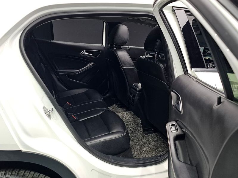 2019 Mercedes-Benz A-Class GLA220 Premium photo 11