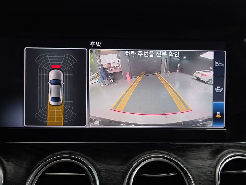 2019 Mercedes-Benz E-Class E220d Avantgarde photo 15