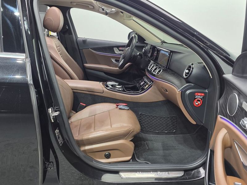 2019 Mercedes-Benz E-Class E220d Avantgarde photo 26
