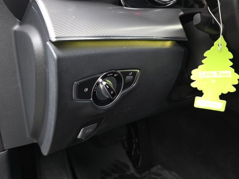 2019 Mercedes-Benz E-Class E300 Avantgarde photo 13