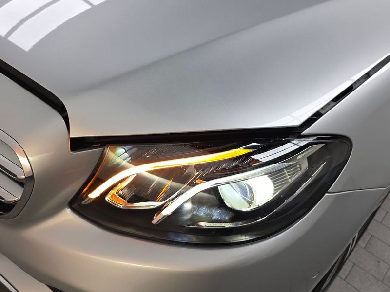 2019 Mercedes-Benz E-Class E300 Avantgarde photo 22