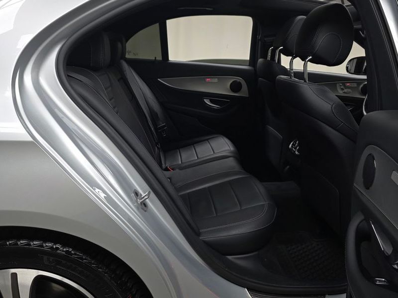 2019 Mercedes-Benz E-Class E300 Avantgarde photo 26