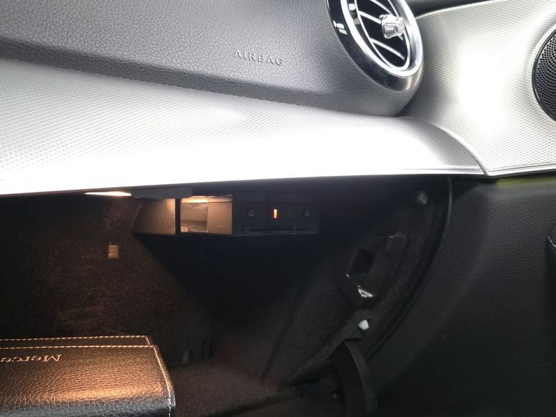 2019 Mercedes-Benz E-Class E300 Avantgarde photo 29