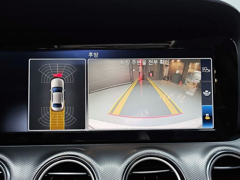 2019 Mercedes-Benz E-Class E300 Avantgarde photo 15