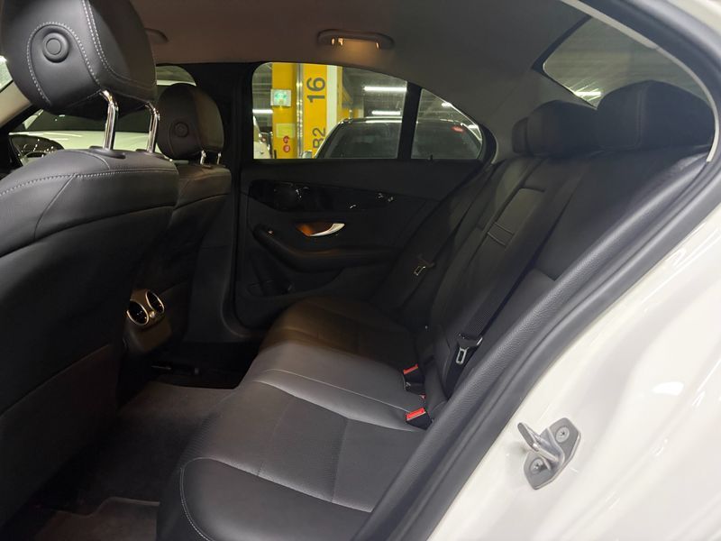2019 Mercedes-Benz C-Class C200 photo 11