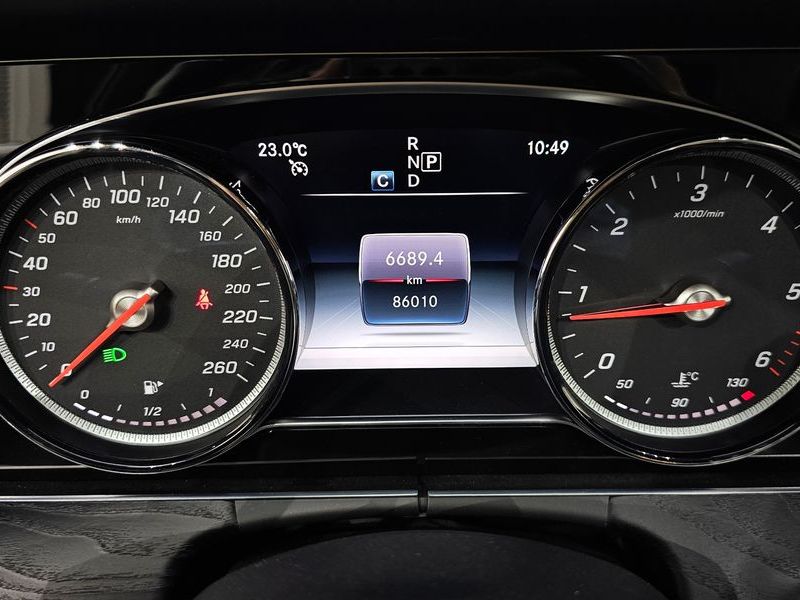 2019 Mercedes-Benz E-Class E220d Avantgarde photo 8