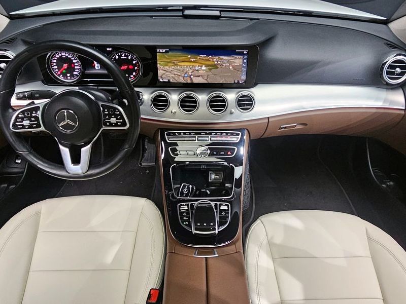 2019 Mercedes-Benz E-Class E300 Avantgarde photo 7
