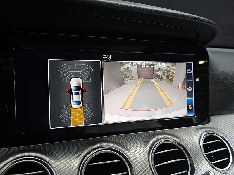 2019 Mercedes-Benz E-Class E300 Avantgarde photo 15
