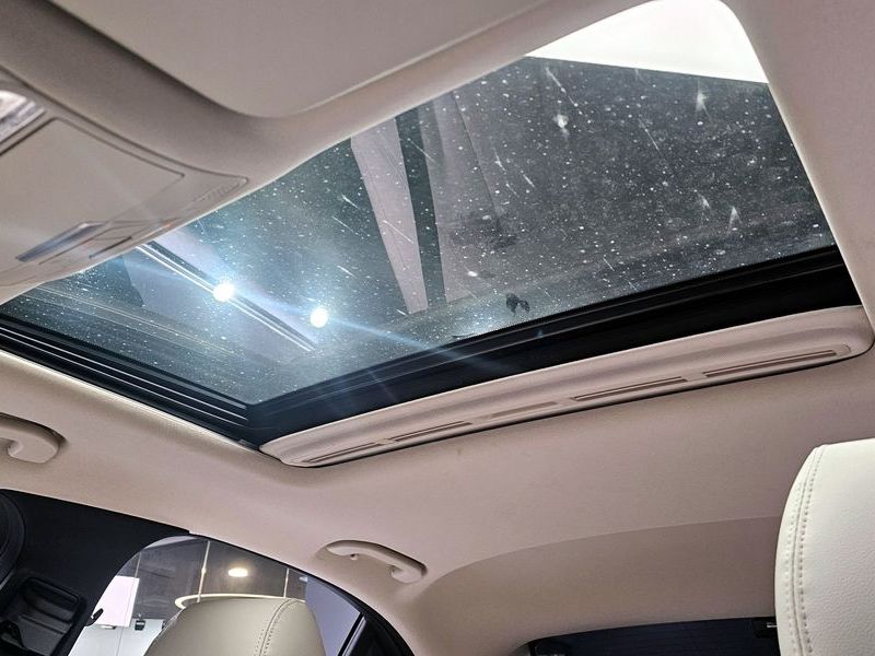 2019 Mercedes-Benz E-Class E300 Avantgarde photo 20