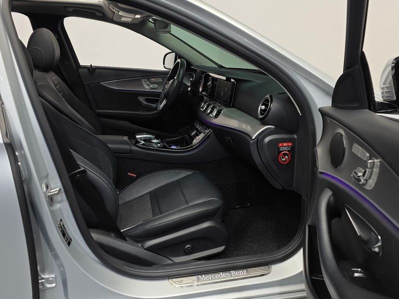 2019 Mercedes-Benz E-Class E300 Avantgarde photo 11