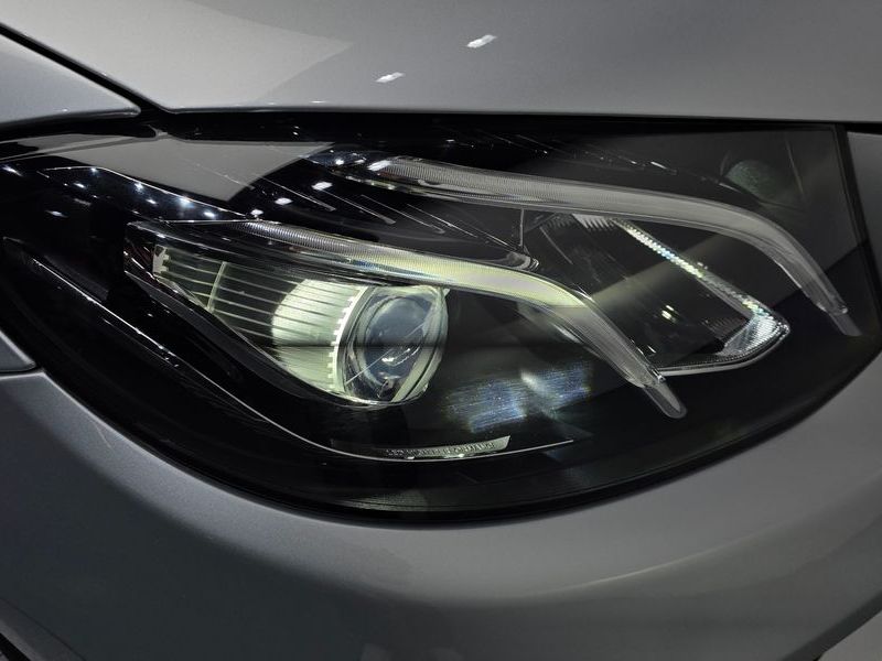 2019 Mercedes-Benz E-Class E300 Avantgarde photo 22
