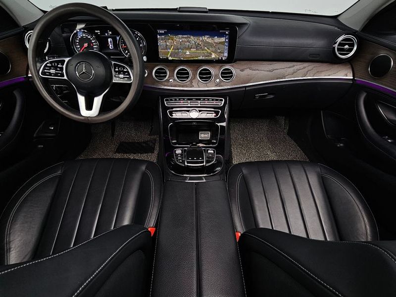 2019 Mercedes-Benz E-Class E220d 4MATIC Exclusive photo 7
