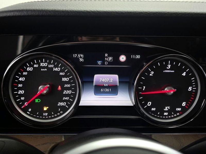 2019 Mercedes-Benz E-Class E220d 4MATIC Exclusive photo 8