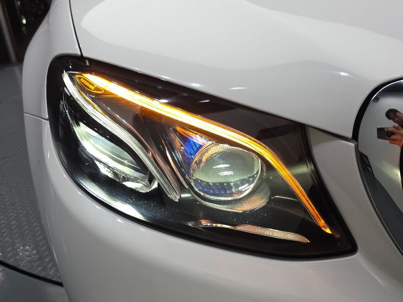 2019 Mercedes-Benz E-Class E220d 4MATIC Exclusive photo 22