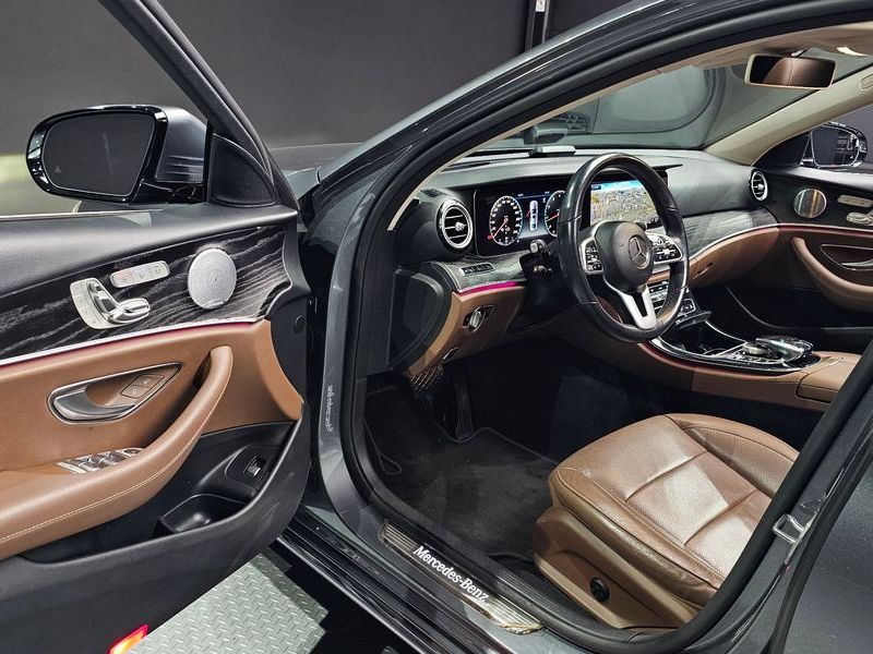2019 Mercedes-Benz E-Class E300 4MATIC Avnatgarde photo 12