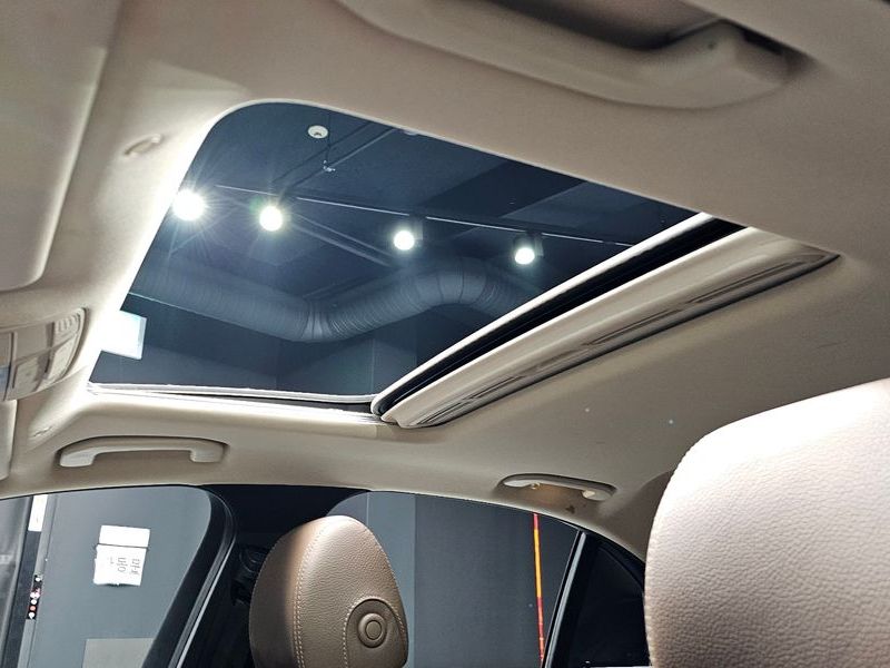 2019 Mercedes-Benz E-Class E300 4MATIC Avnatgarde photo 16