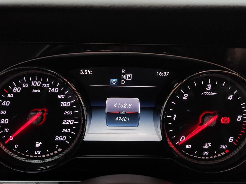 2017 Mercedes-Benz E-Class E220d Exclusive photo 8