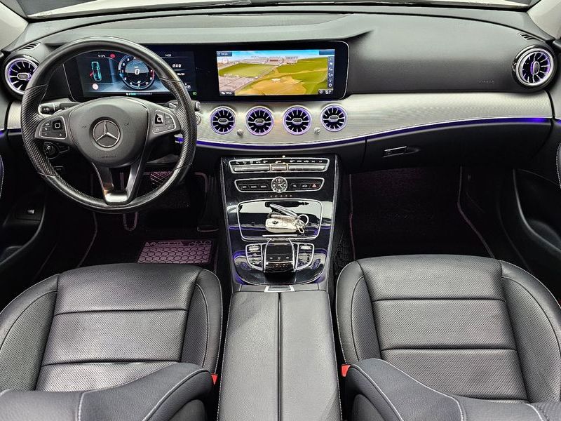 2017 Mercedes-Benz E-Class E300 Avantgarde photo 7