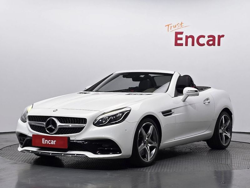 2017 Mercedes-Benz C-Class SLC200 photo 1