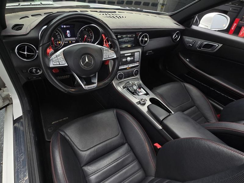 2017 Mercedes-Benz C-Class SLC200 photo 7