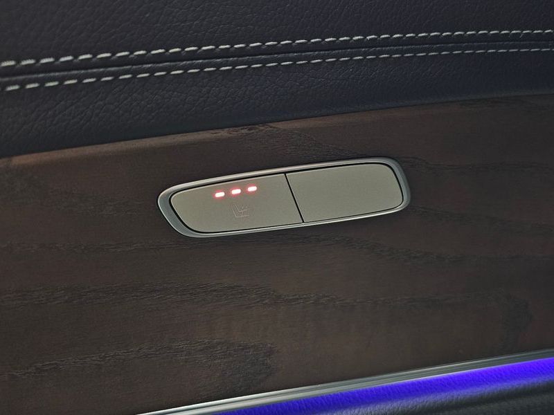 2017 Mercedes-Benz E-Class E220d Exclusive photo 29