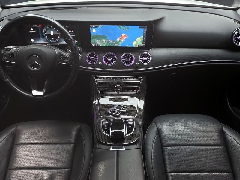 2017 Mercedes-Benz E-Class E300 4MATIC Avnatgarde photo 7