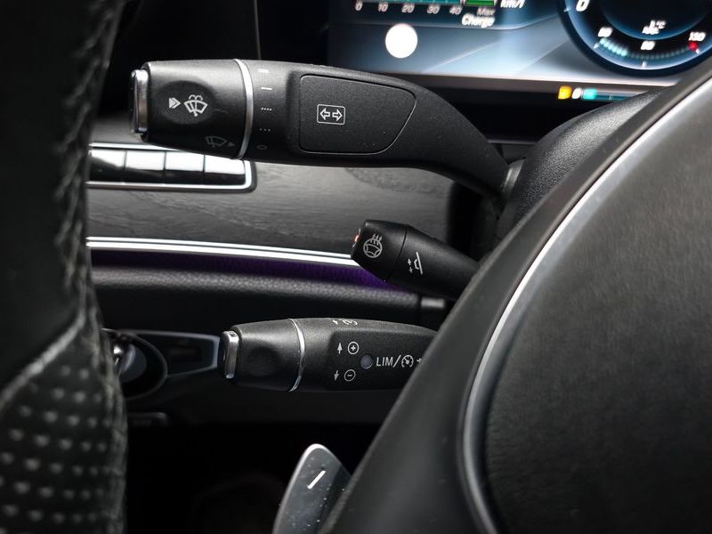 2017 Mercedes-Benz E-Class E300 4MATIC Avnatgarde photo 18