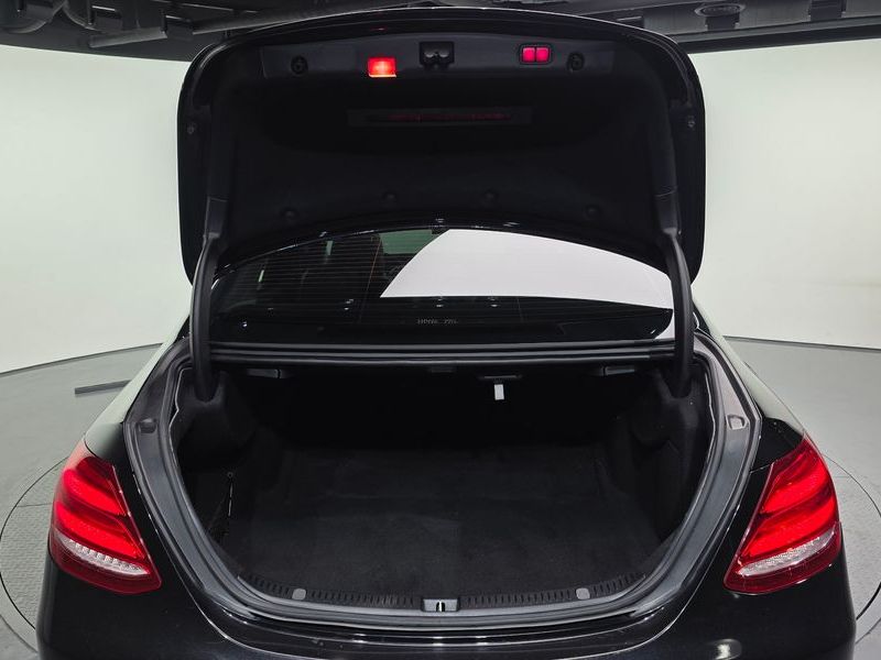 2017 Mercedes-Benz E-Class E300 4MATIC Avnatgarde photo 20