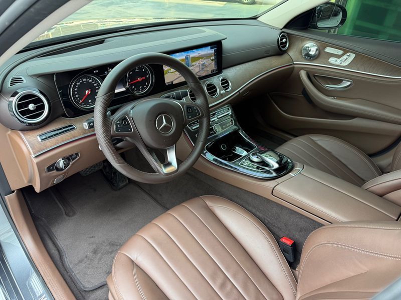 2017 Mercedes-Benz E-Class E220d Exclusive photo 12