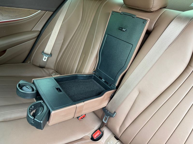 2017 Mercedes-Benz E-Class E220d Exclusive photo 19