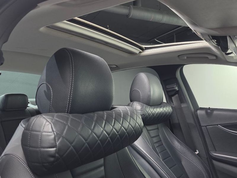 2017 Mercedes-Benz E-Class E220d Avantgarde photo 17
