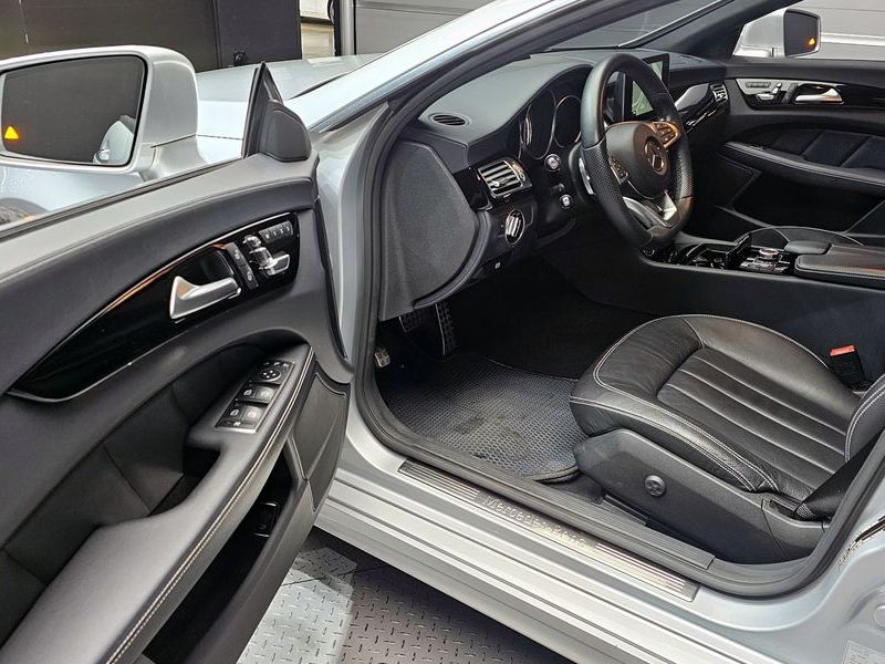 2017 Mercedes-Benz S-Class CLS250 d 4MATIC AMG Line photo 10