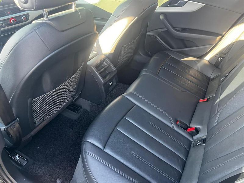 2016 Audi A4 45 TFSI photo 11