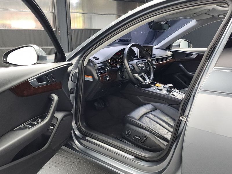 2016 Audi A4 45 TFSI Premium photo 10