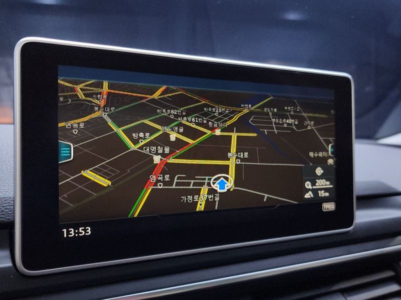 2016 Audi A4 45 TFSI Premium photo 14