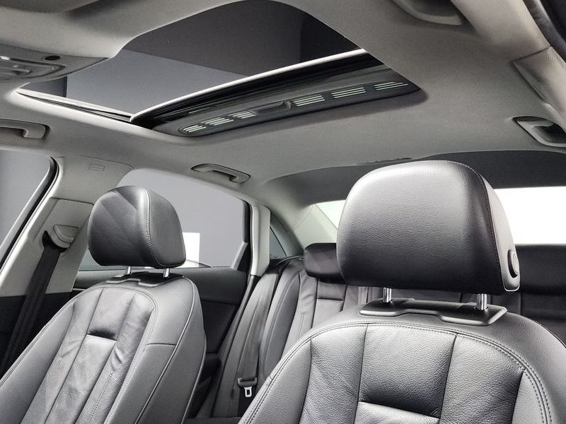 2016 Audi A4 45 TFSI Premium photo 19