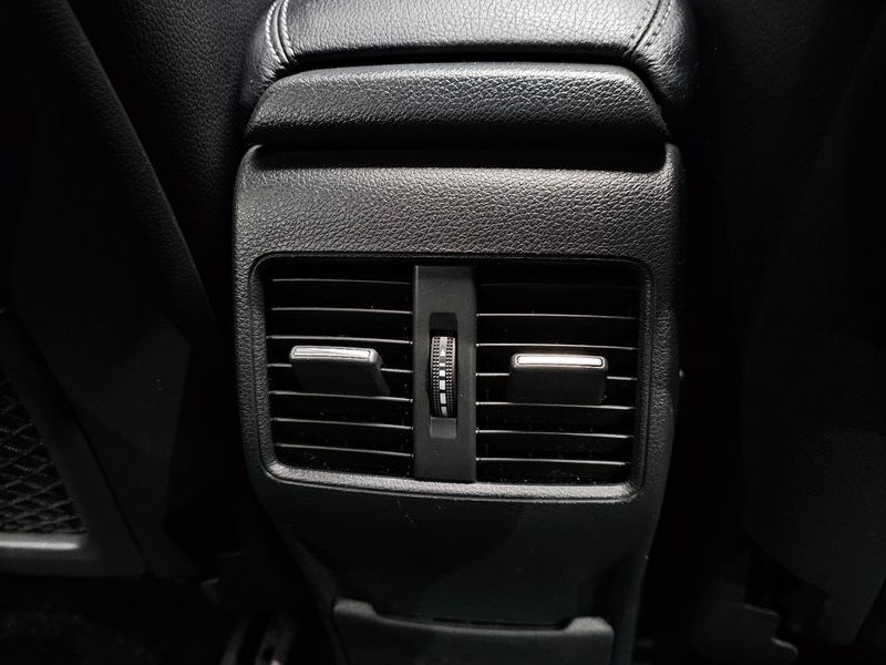 2017 Mercedes-Benz B-클래스 W246 B200 d photo 19