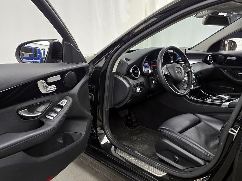2017 Mercedes-Benz C-Class C200 d photo 10