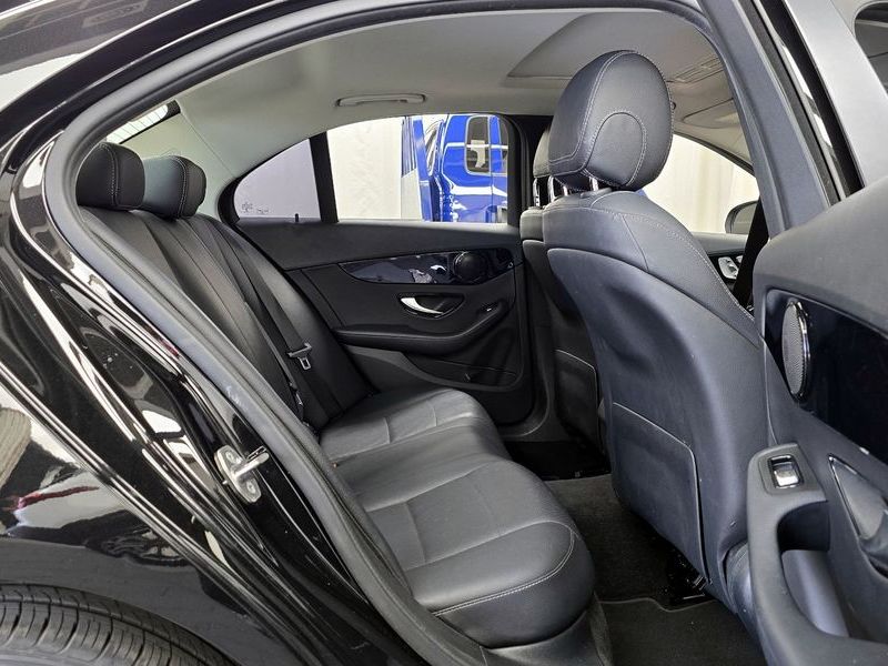 2017 Mercedes-Benz C-Class C200 d photo 11