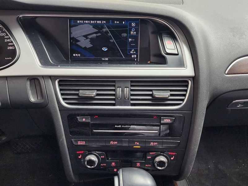 2016 Audi A4 30 TDI Dynamic B8 photo 15