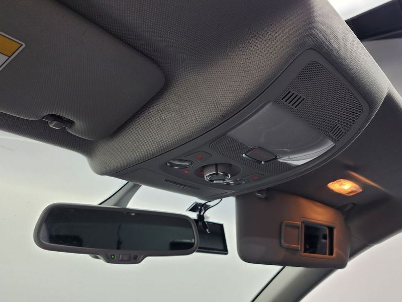 2016 Audi A4 30 TDI Dynamic B8 photo 17