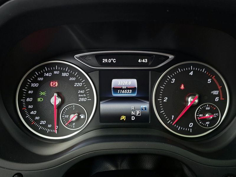 2017 Mercedes-Benz B-클래스 W246 B200 d photo 8