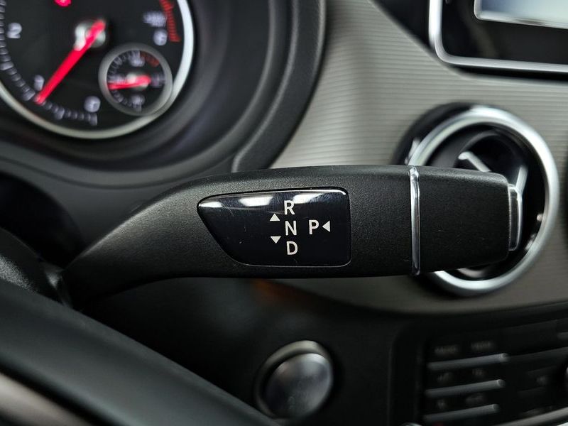 2017 Mercedes-Benz B-클래스 W246 B200 d photo 9