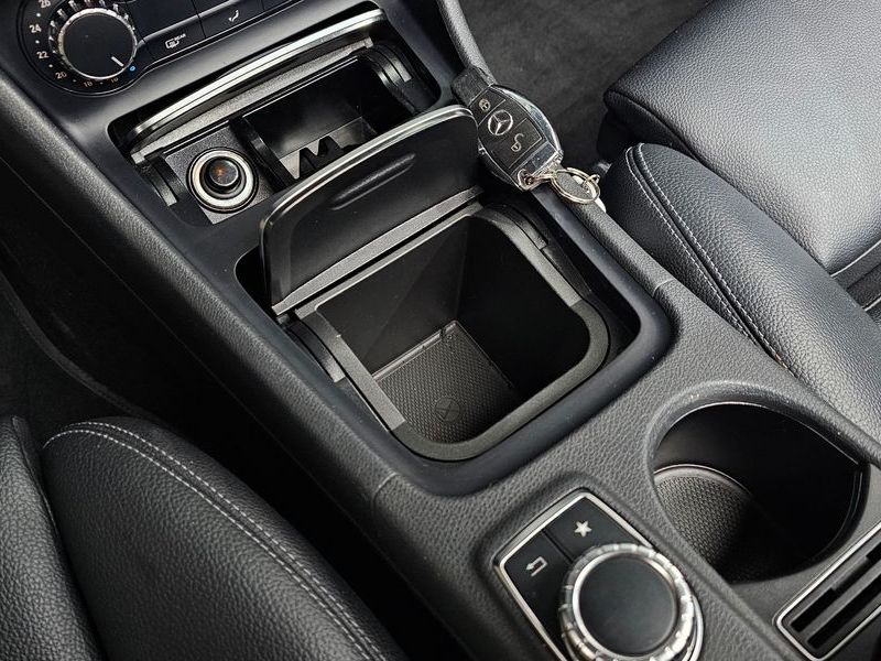 2017 Mercedes-Benz A-Class A200 photo 9