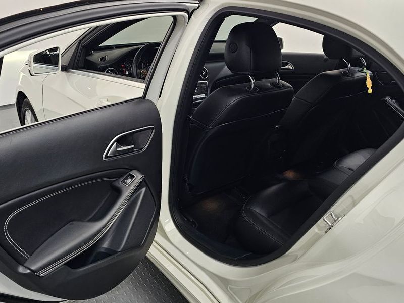 2017 Mercedes-Benz A-Class A200 photo 12