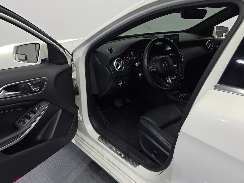 2017 Mercedes-Benz A-Class A200 photo 10